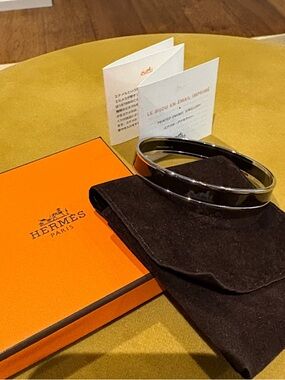 Hermès Calèche Narrow Enamel Bangle.